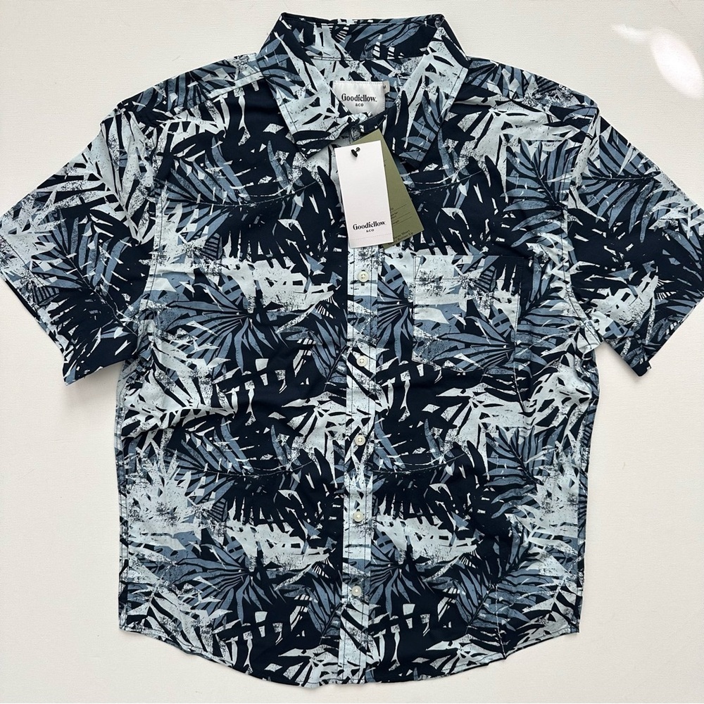 Goodfellow & Co Men's Short Sleeve Poplin Button Down Shirt Size M